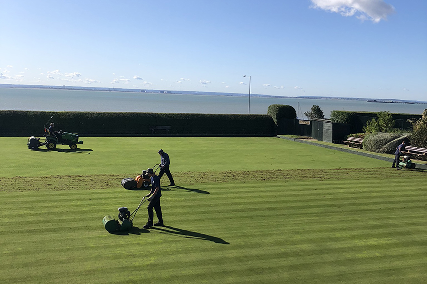 autumn contracts mowing